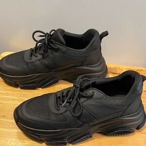 Steve Madden Black Women's Athletic Shoes